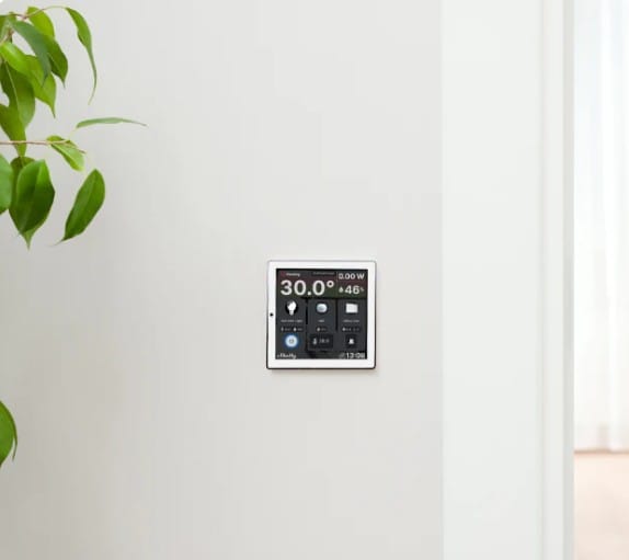 Shelly Wall Display Black+BLU H&T