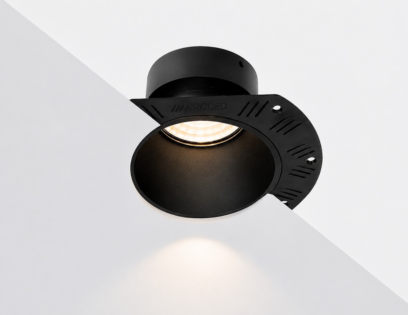 Plaster-in Downlights