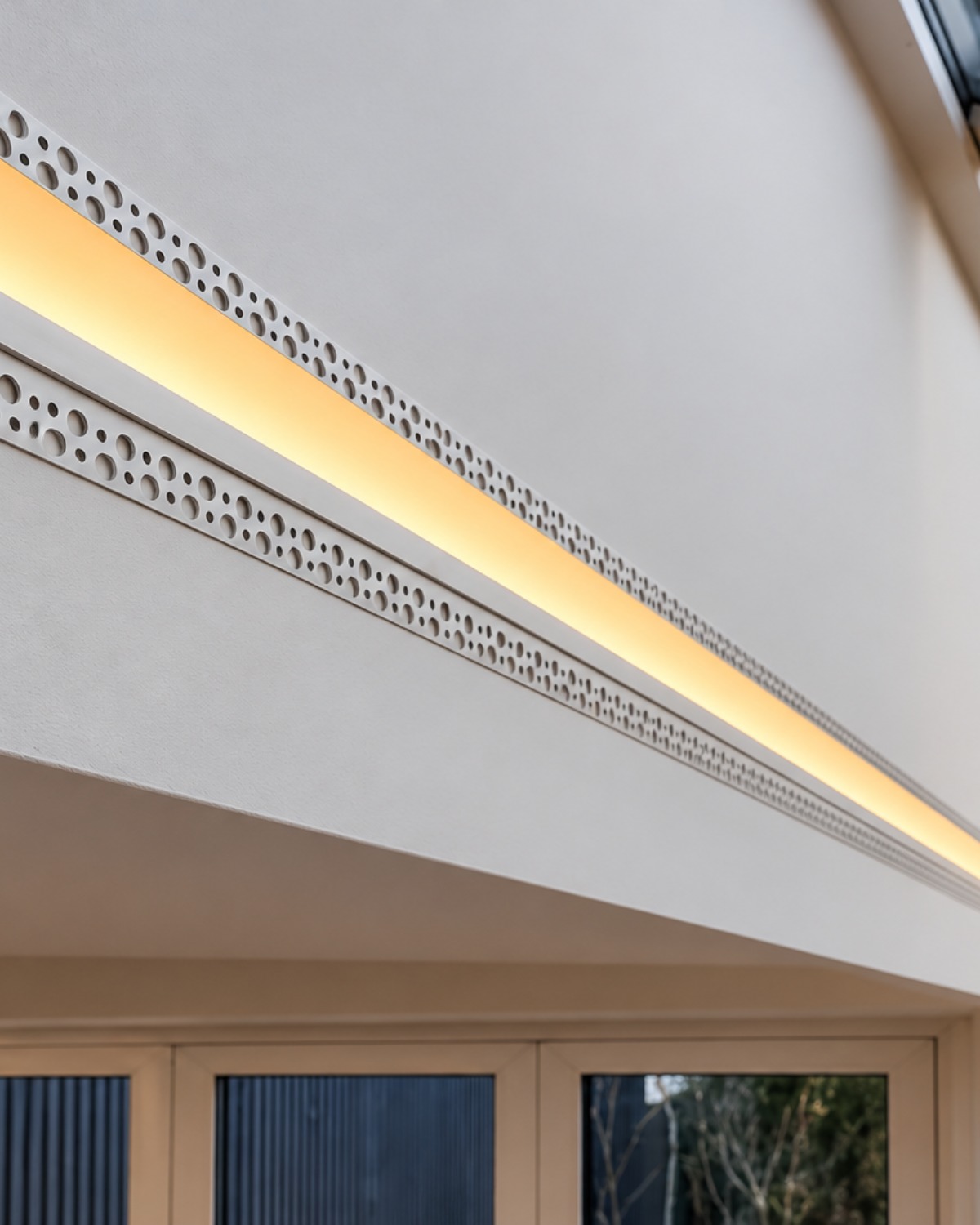 ARC-PBEWW Embedded Wall Washing Plaster in LED Profile Including Diffuser (White)